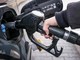 Caro carburante, prezzi benzina e diesel salgono ancora: senza taglio accisa gasolio a 2,4 euro Caro carburante, prezzi benzina e diesel salgono ancora: senza taglio accisa gasolio a 2,4 euro