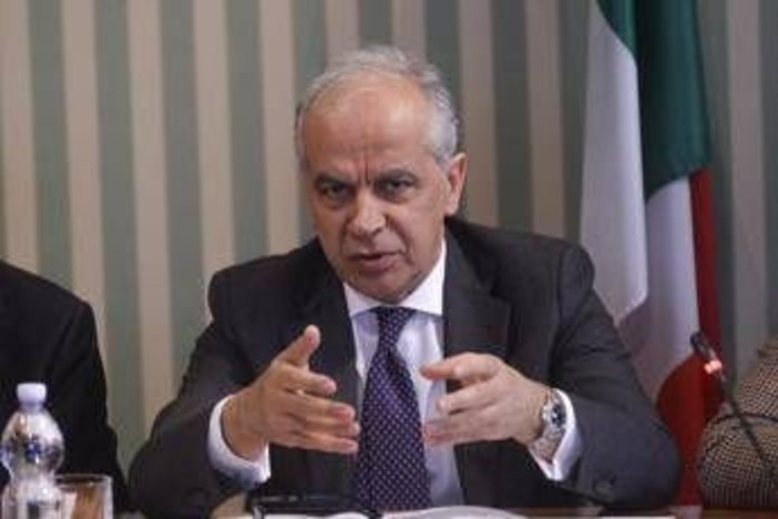 Migranti, Piantedosi scrive a omologo tedesco: verso stop Italia ai tre casi 'dublinanti' Migranti, Piantedosi scrive a omologo tedesco: verso stop Italia ai tre casi 'dublinanti'