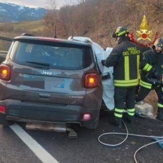 Auto fuori strada sulla Salaria a Rieti, morto un uomo
