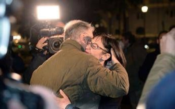 Ilaria Cucchi e Fabio Anselmo si sposano: "Abbiamo scelto di non lasciare che il lutto diventasse l’unica cosa che siamo"