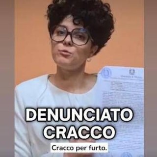 Ultima Generazione denuncia Carlo Cracco per furto: &quot;Sottratto telefono di attivista&quot;