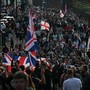 "Non respiro", polizia non crede a 18enne accoltellato a morte: caso scuote la politica, proteste in Gb "Non respiro", polizia non crede a 18enne accoltellato a morte: caso scuote la politica, proteste in Gb