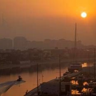Emirati Arabi Uniti, caldo record con oltre 50 gradi: a maggio non era mai accaduto
