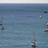 Flotilla si avvicina a Gaza. Meloni: &quot;Iniziativa irresponsabile&quot;. Israele: &quot;Consegnate gli aiuti&quot;