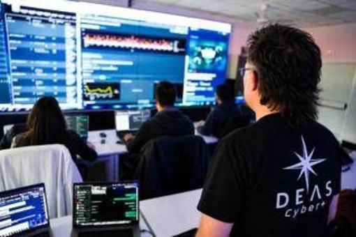 Cyber warfare e offensive security, Deas prima in Italia alla Hack The Box 2026 e tra i migliori team mondiali Cyber warfare e offensive security, Deas prima in Italia alla Hack The Box 2026 e tra i migliori team mondiali