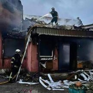 Ucraina-Russia, notte di fuoco su Kiev. Oggi Trump e Zelensky in call con i leader Ue Ucraina-Russia, notte di fuoco su Kiev. Oggi Trump e Zelensky in call con i leader Ue