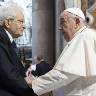 Mattarella, gli auguri a Papa Francesco: &quot;Giustizia ed equità imprescindibili per la pace&quot;