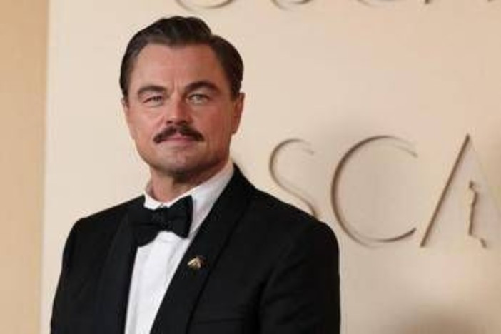 Oscar 2026, Leonardo DiCaprio crea un nuovo meme in diretta Oscar 2026, Leonardo DiCaprio crea un nuovo meme in diretta