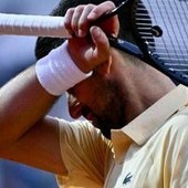 Roland Garros, tifosi Djokovic gridano al complotto: "Perchè Sinner gioca la sera?" Roland Garros, tifosi Djokovic gridano al complotto: "Perchè Sinner gioca la sera?"