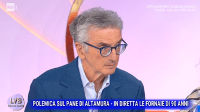 Ashwagandha, melissa e iperico: gli integratori per aiutare l'umore. I consigli dell'esperto Ashwagandha, melissa e iperico: gli integratori per aiutare l'umore. I consigli dell'esperto