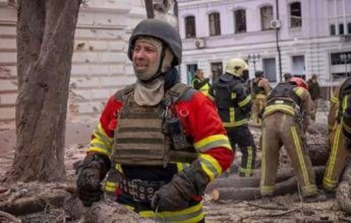 Ucraina, drone Russia su bus a Sumy: uccisi 9 civili