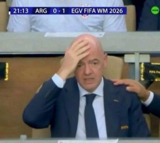 Segna l'Egitto, la reazione di Infantino è già il meme dei Mondiali Segna l'Egitto, la reazione di Infantino è già il meme dei Mondiali