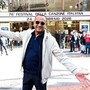 Sanremo, Carlo Conti batte il cinque: Festival 2026 tra prime volte e autocelebrazione Sanremo, Carlo Conti batte il cinque: Festival 2026 tra prime volte e autocelebrazione