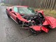 Perde il controllo sul bagnato e si schianta con la Ferrari da 300mila euro: lui illeso, l'auto a pezzi