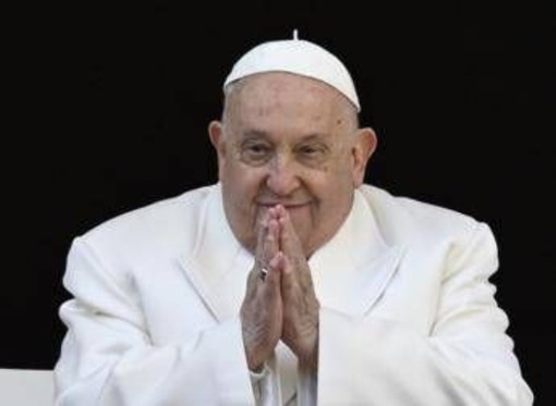 Papa Francesco morto, da Mara Venier a Carlo Conti: il ricordo del Pontefice sui social