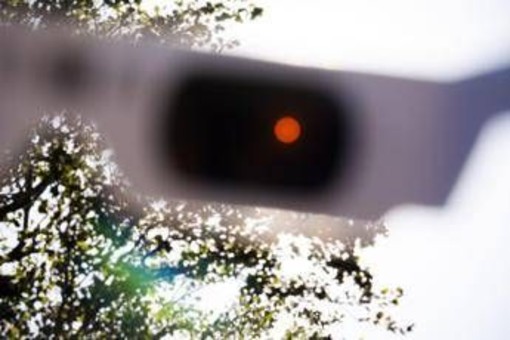 Eclissi di sole oggi 12 agosto, da Milano a Roma e Palermo: orario migliore per vederla città per città Eclissi di sole oggi 12 agosto, da Milano a Roma e Palermo: orario migliore per vederla città per città