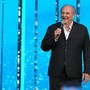 Gerry Scotti compie 70 anni, da 'L'accendiamo?' a 'Eh già' le frasi cult conduttore Gerry Scotti compie 70 anni, da 'L'accendiamo?' a 'Eh già' le frasi cult conduttore 
