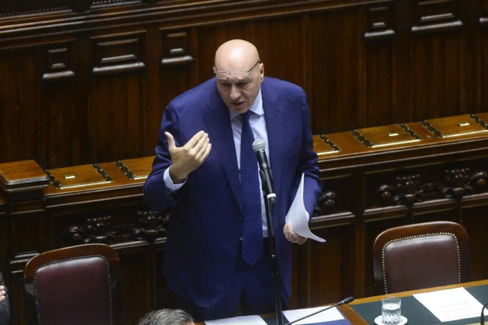 Ucraina, Crosetto “Mosca finge apertura ma il negoziato non decolla”