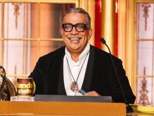 Scontro Lucarelli-D'Urso, Mariotto a La volta buona: "Un po' di finzione c'è..." Scontro Lucarelli-D'Urso, Mariotto a La volta buona: "Un po' di finzione c'è..."