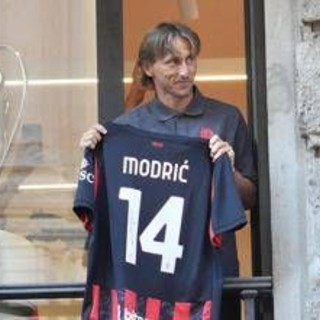 Modric: &quot;Al Milan per vincere&quot;. L'accoglienza da brividi dei tifosi