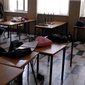 Violenza contro i prof da Roma a Lamezia Terme, la psicologa: "Alto rischio di emulazione" Violenza contro i prof da Roma a Lamezia Terme, la psicologa: "Alto rischio di emulazione"