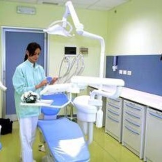 World Smile Day, l'indagine: "Con prevenzione dentale risparmi per 2,3 miliardi l’anno" World Smile Day, l'indagine: "Con prevenzione dentale risparmi per 2,3 miliardi l’anno"