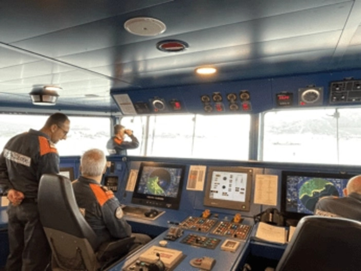 Bayesian, l'Adnkronos a bordo della nave Dattilo sul luogo del naufragio - Video