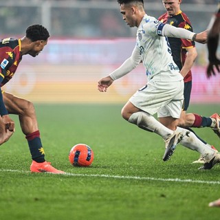 L’Inter batte il Genoa 2-1 al “Ferraris” ed è sola in vetta