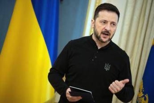 Ucraina, la denuncia di Zelensky: &quot;Da inizio tregua 387 bombardamenti della Russia&quot;