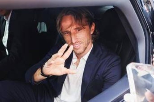 Modric: &quot;Al Milan per vincere e portare esperienza. Scudetto a 40 anni come Ibra? Sarei felicissimo&quot;