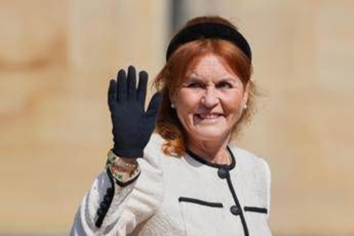 Sarah Ferguson si nasconde da tre mesi, è ospite di un conte in Toscana? Sarah Ferguson si nasconde da tre mesi, è ospite di un conte in Toscana?