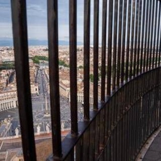 Conclave, maxi piano sicurezza: agenti in campo e sistemi anti drone, le misure prima e dopo la fumata bianca