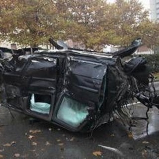 Scontro tra due auto a Milano: quattro feriti, uno è gravissimo