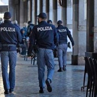 Funzionario Mimit aggredito a Termini: altri due fermati, 20enni tunisini