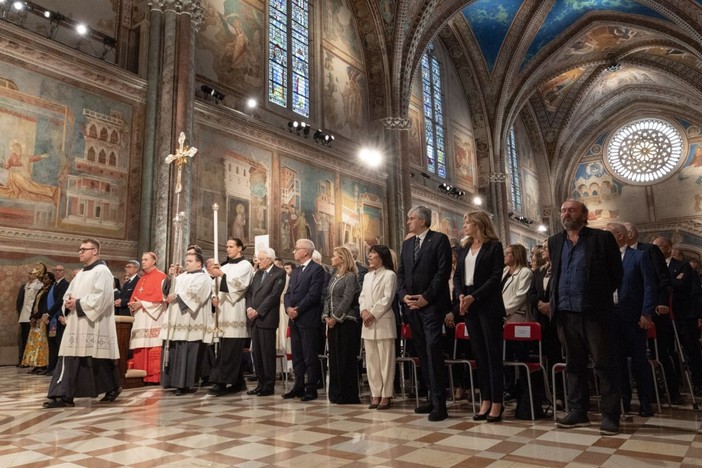 Mattarella “San Francesco ci insegna colpa più grande uccidere in nome Dio” Mattarella “San Francesco ci insegna colpa più grande uccidere in nome Dio”