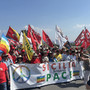 &quot;No alla guerra&quot;, corteo davanti alla base Usa di Sigonella