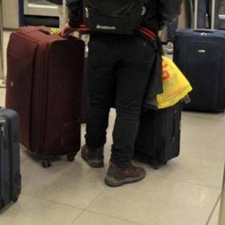 Oro e gioielli all'aeroporto, sequestro da 2 milioni a Manchester