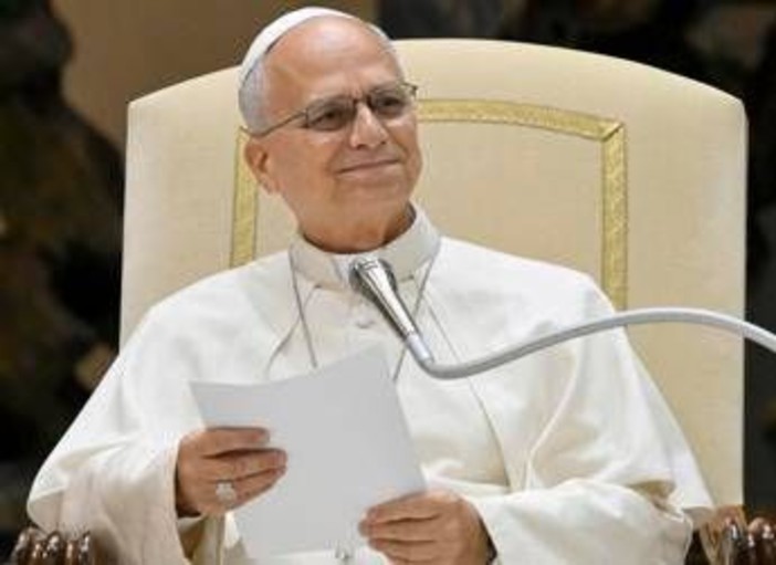 Papa, tumore diagnosticato dopo indigestione. Oncologi: "Scoperto per caso" Papa, tumore diagnosticato dopo indigestione. Oncologi: "Scoperto per caso"
