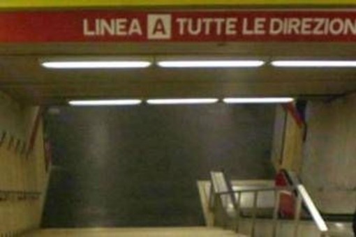 Roma, 28enne investito da metro a Baldo degli Ubaldi: estratto vivo dai binari