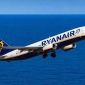 "Allarme possibile dirottamento", volo Ryanair parte e torna indietro: cos'è successo "Allarme possibile dirottamento", volo Ryanair parte e torna indietro: cos'è successo