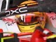 Formula 1, caos nel Gp del Bahrain: partenza rinviata due volte e problemi per Ferrari Formula 1, caos nel Gp del Bahrain: partenza rinviata due volte e problemi per Ferrari