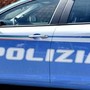 Speronano l'auto e tentano la rapina, le vittime sono poliziotti: due arresti a Napoli
