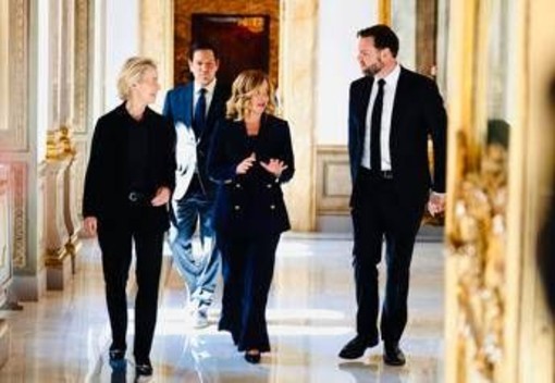 Usa-Ue, Meloni porta Vance e von der Leyen al tavolo: &quot;Passo avanti per unità Occidente&quot;
