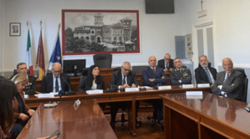 Commissione Antimafia in missione a Ostia, l'appello di Colosimo: &quot;Lo Stato c'è, denunciate&quot;