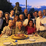 Renato Pozzetto compie 85 anni, il video della festa in famiglia con Massimo Boldi