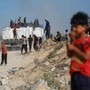 Gaza, Israele interrompe fornitura aiuti nel nord