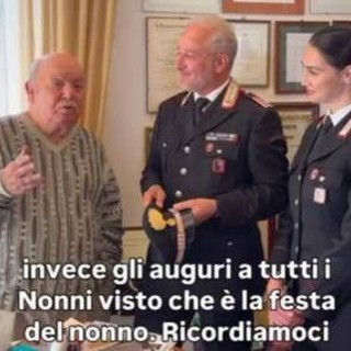 Festa dei nonni, Lino Banfi e i carabinieri contro le truffe: &quot;Chiamate e non vi vergognate&quot;