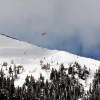 Valanga in Valle d'Aosta, morto scialpinista