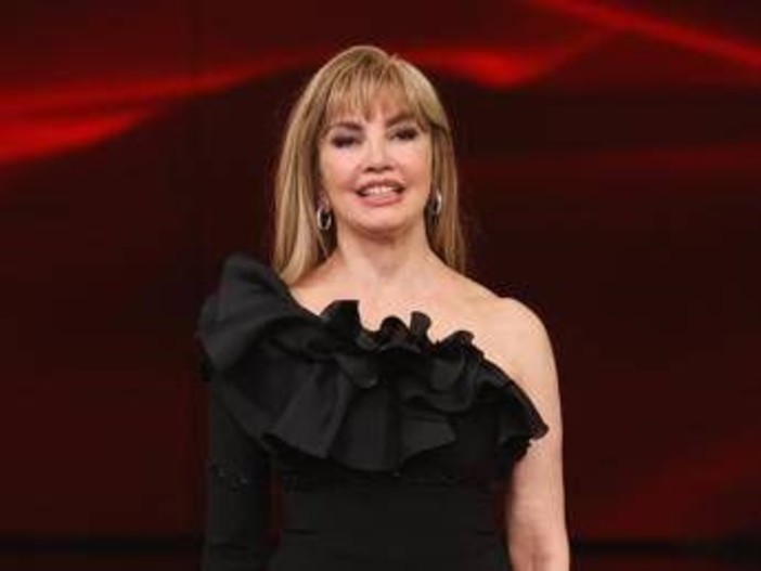 Ballando con le stelle, stasera 25 ottobre: Maria Esposito ballerina per una notte Ballando con le stelle, stasera 25 ottobre: Maria Esposito ballerina per una notte