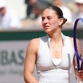 Roland Garros, Kostyuk in lacrime: "Caduto un missile vicino a casa dei miei genitori, questa vittoria è per l'Ucraina" Roland Garros, Kostyuk in lacrime: "Caduto un missile vicino a casa dei miei genitori, questa vittoria è per l'Ucraina"